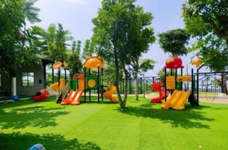 Smart World Sky Arc Playing Area